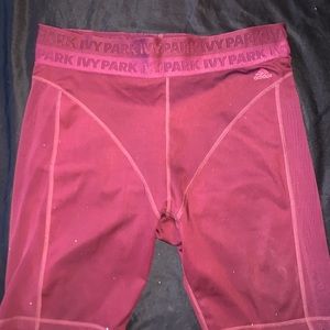 **PRE-OWNED** Adidas x Ivy Park Maroon Cycling Shorts size LARGE (GK4893)
